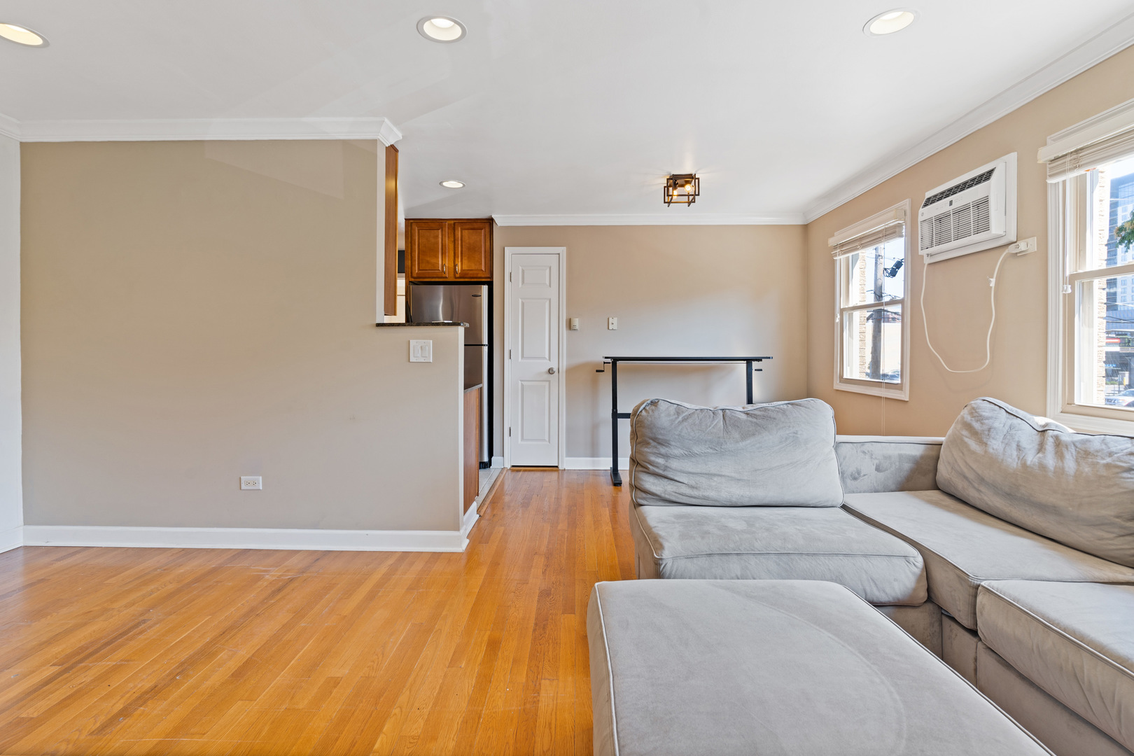 32 Elgin Avenue B2 Property Photo 6