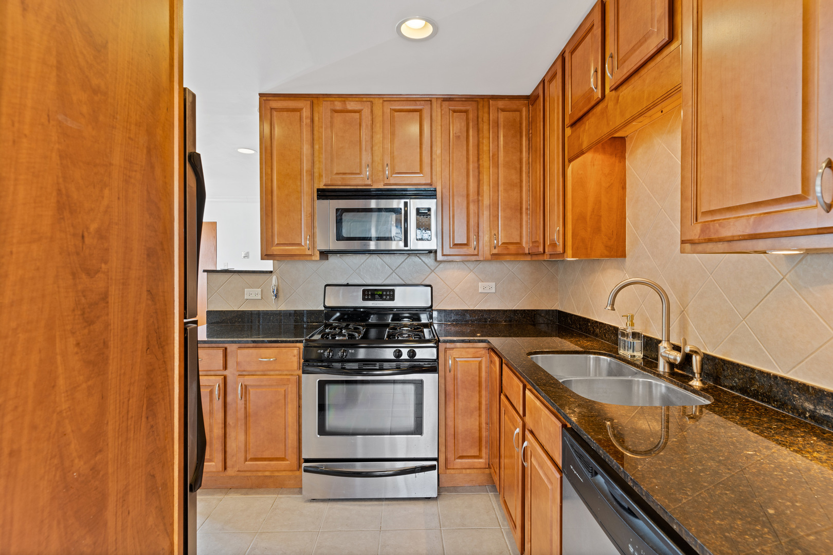 32 Elgin Avenue B2 Property Photo 13