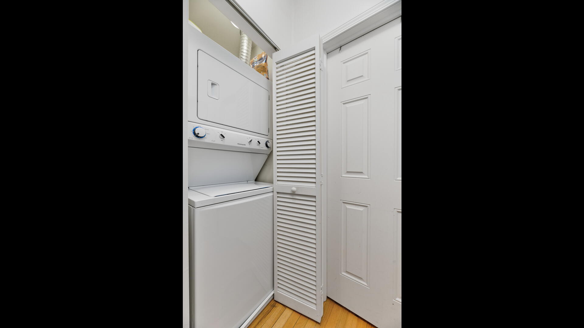 1850 W Lunt Avenue 2 Property Photo 12