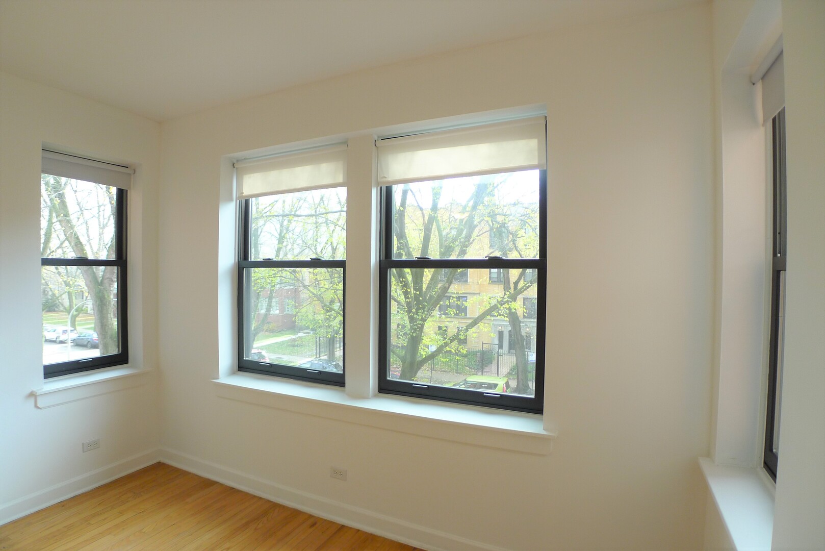 1850 W Lunt Avenue 2 Property Photo 14