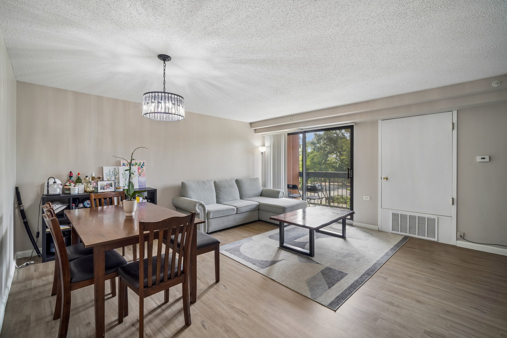 1840 Huntington Boulevard 305 Property Photo 6
