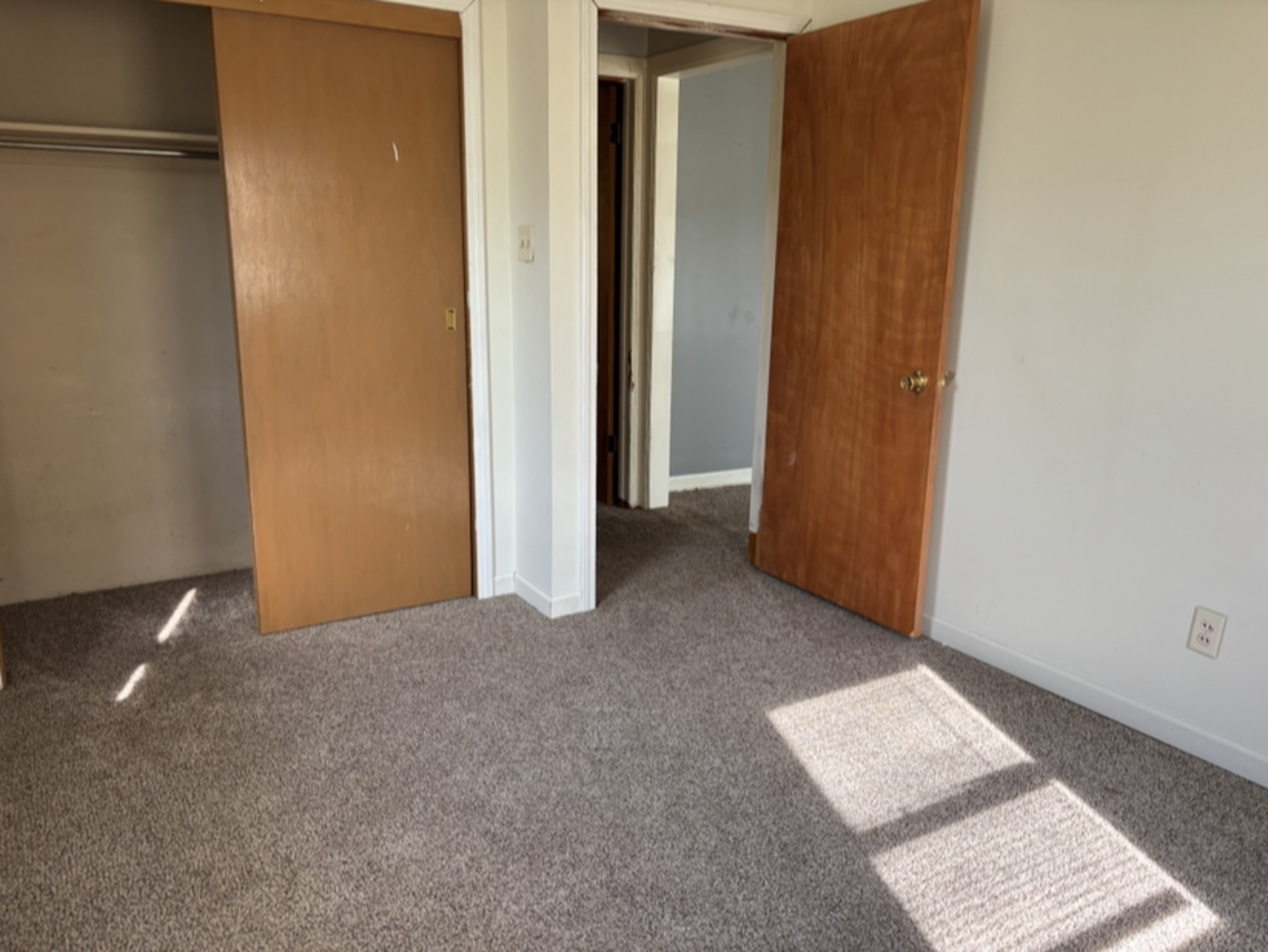 512 S Shabbona Street Property Photo 11