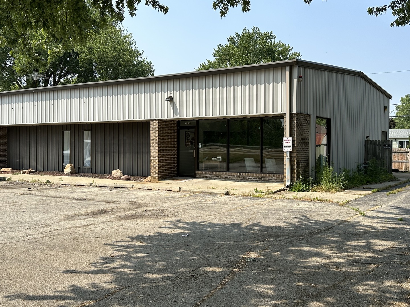 5302 W Elm Street Property Photo 1