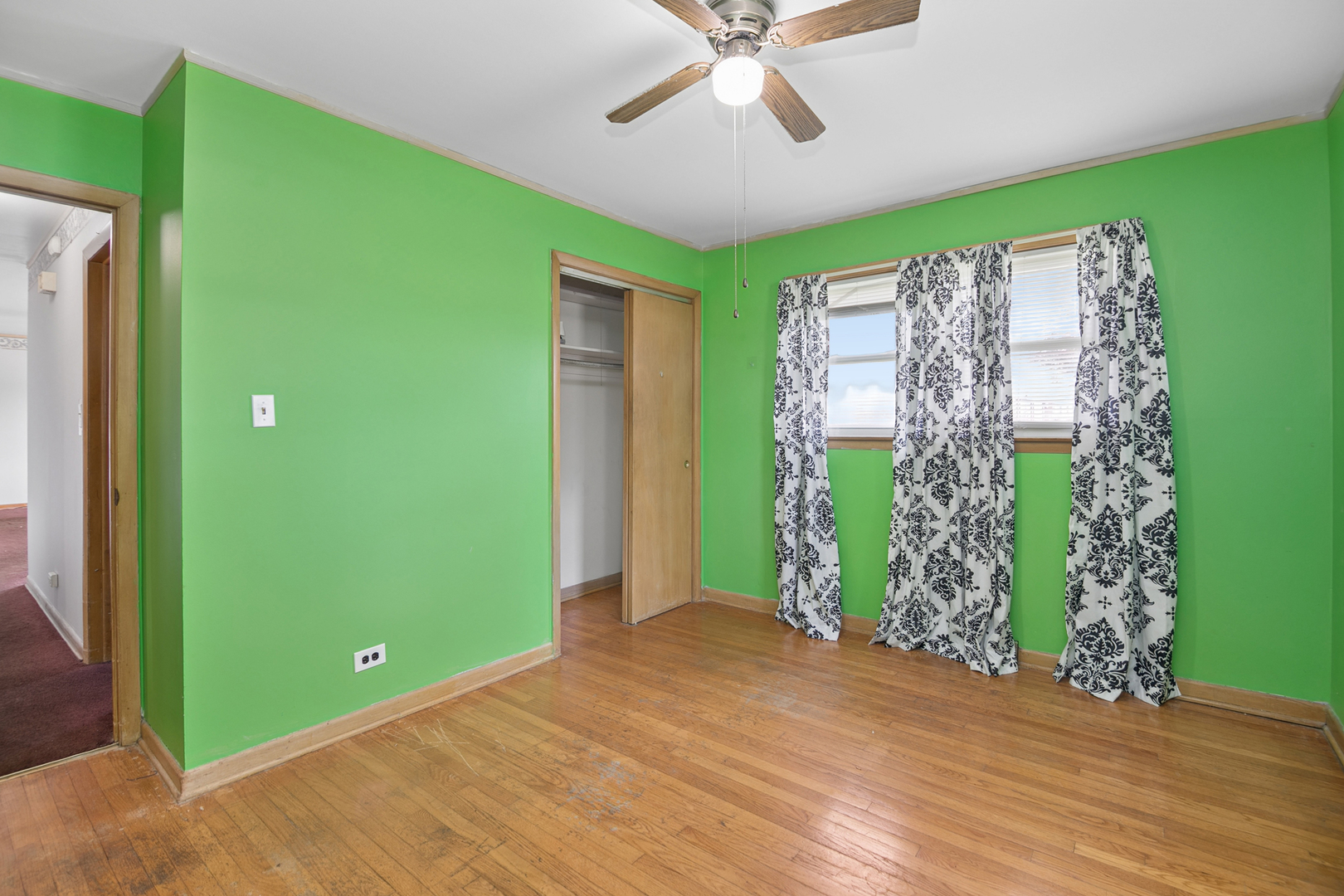 7840 W 76th Street Property Photo 10