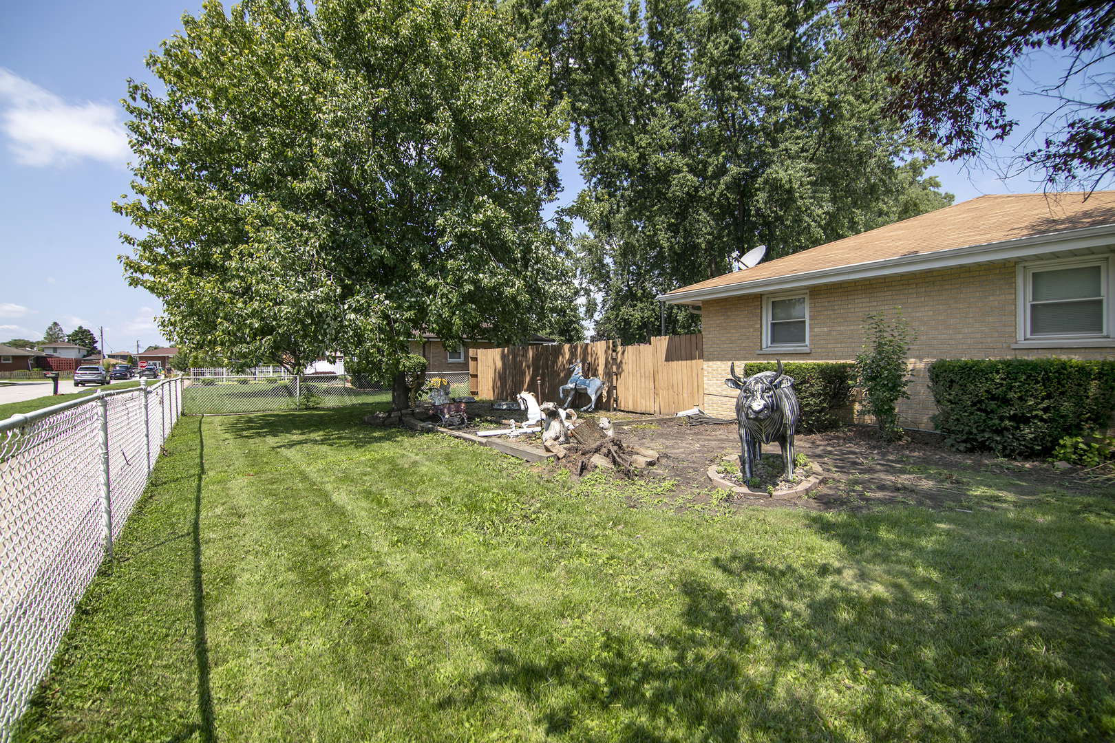 7840 W 76th Street Property Photo 19