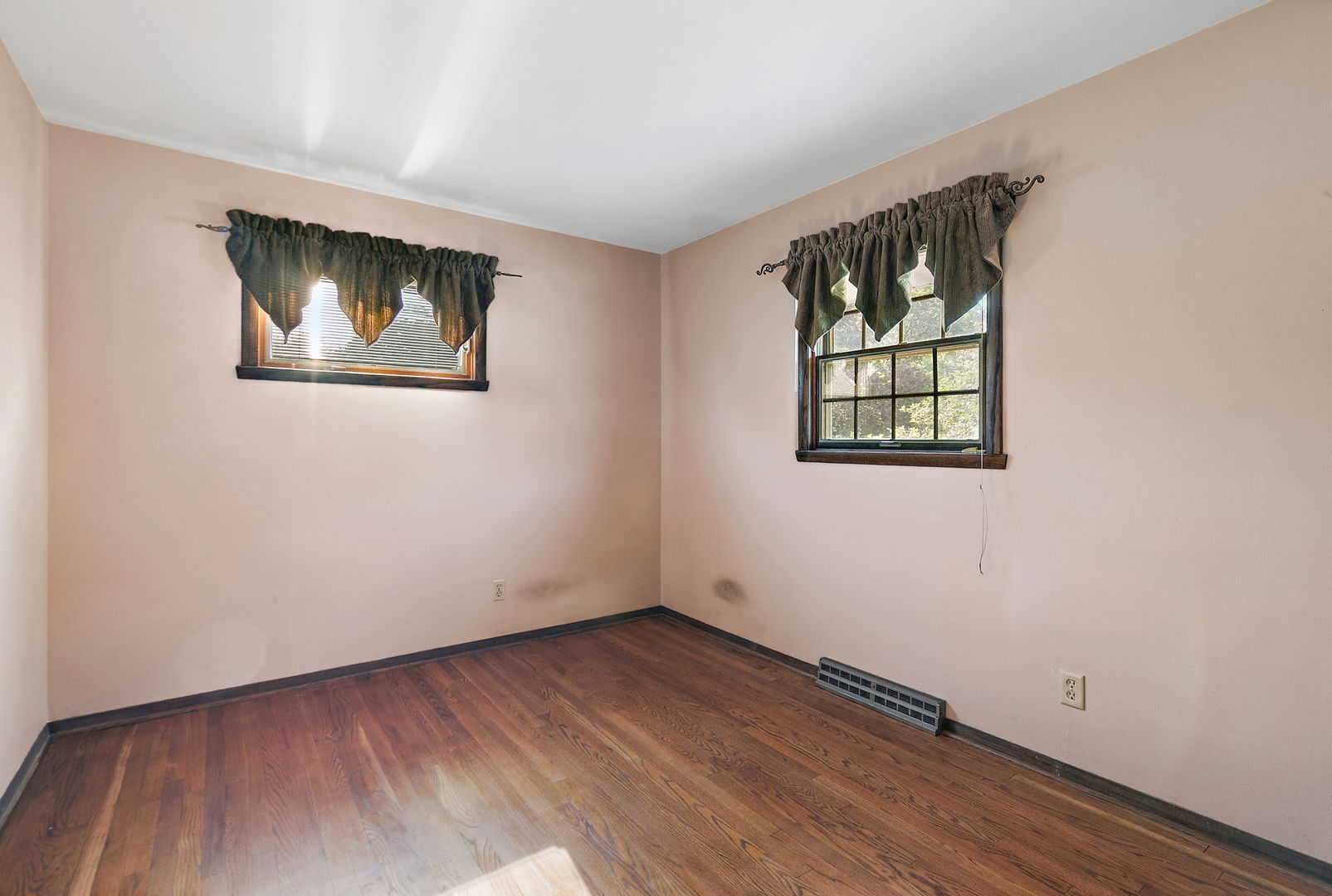 5848 Weymouth Drive Property Photo 12