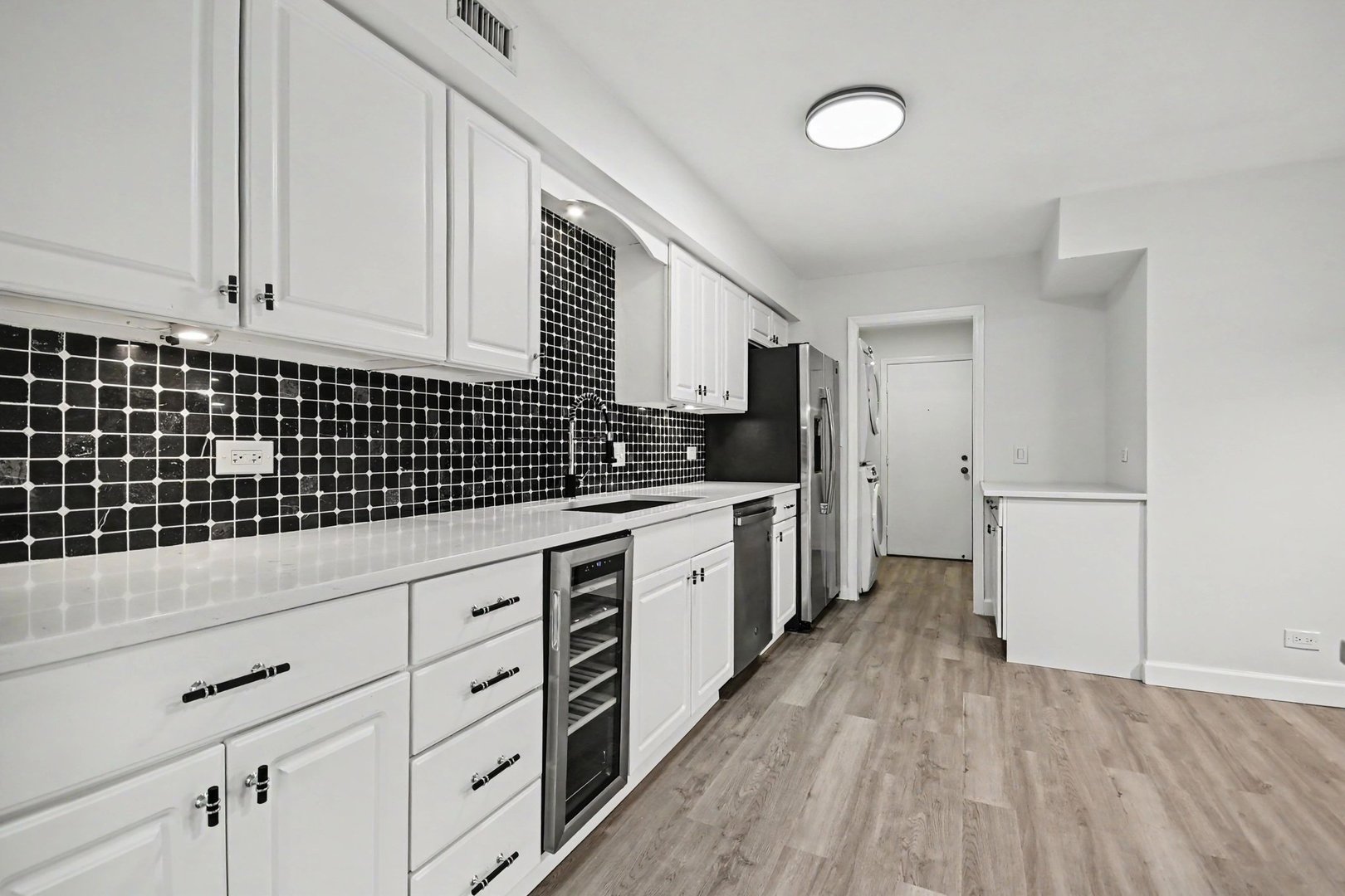 1671 Mission Hills Road 201 Property Photo 8