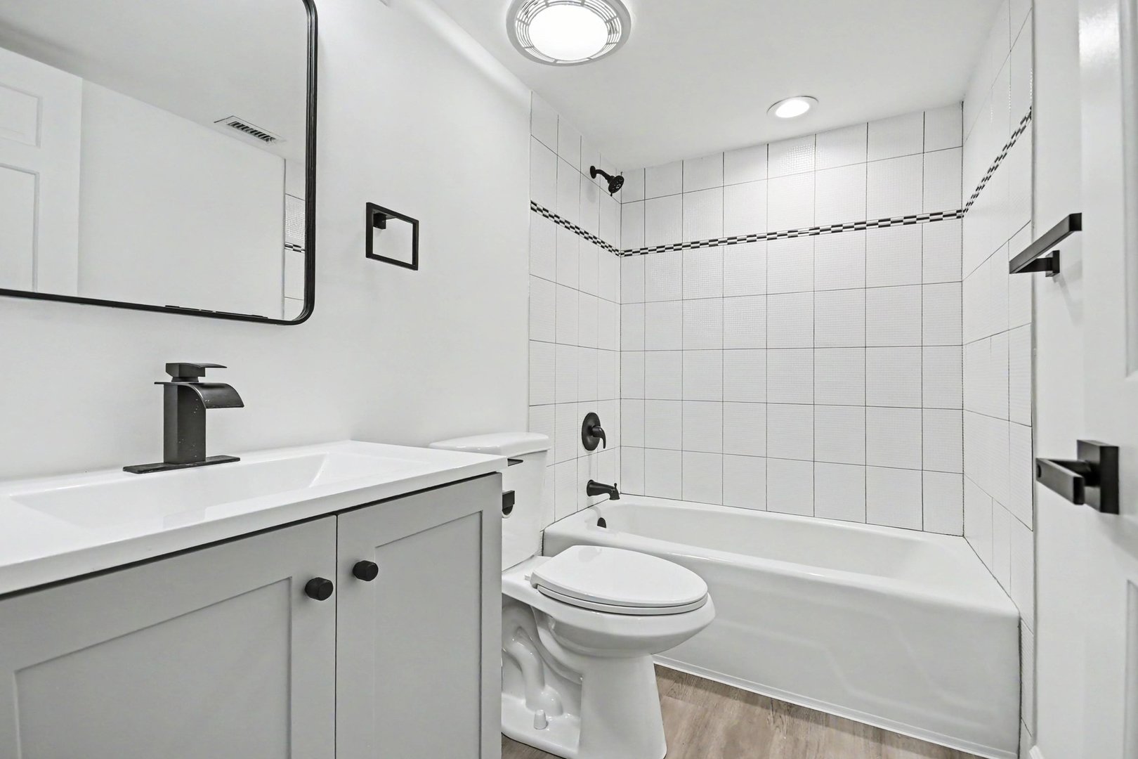 1671 Mission Hills Road 201 Property Photo 14