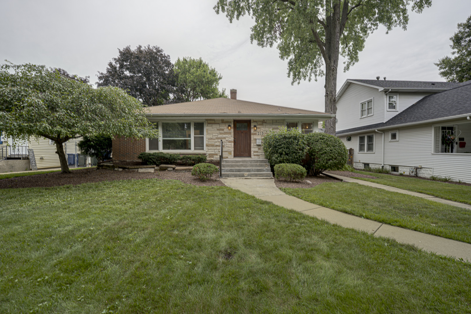 219 Spring Avenue Property Photo 2