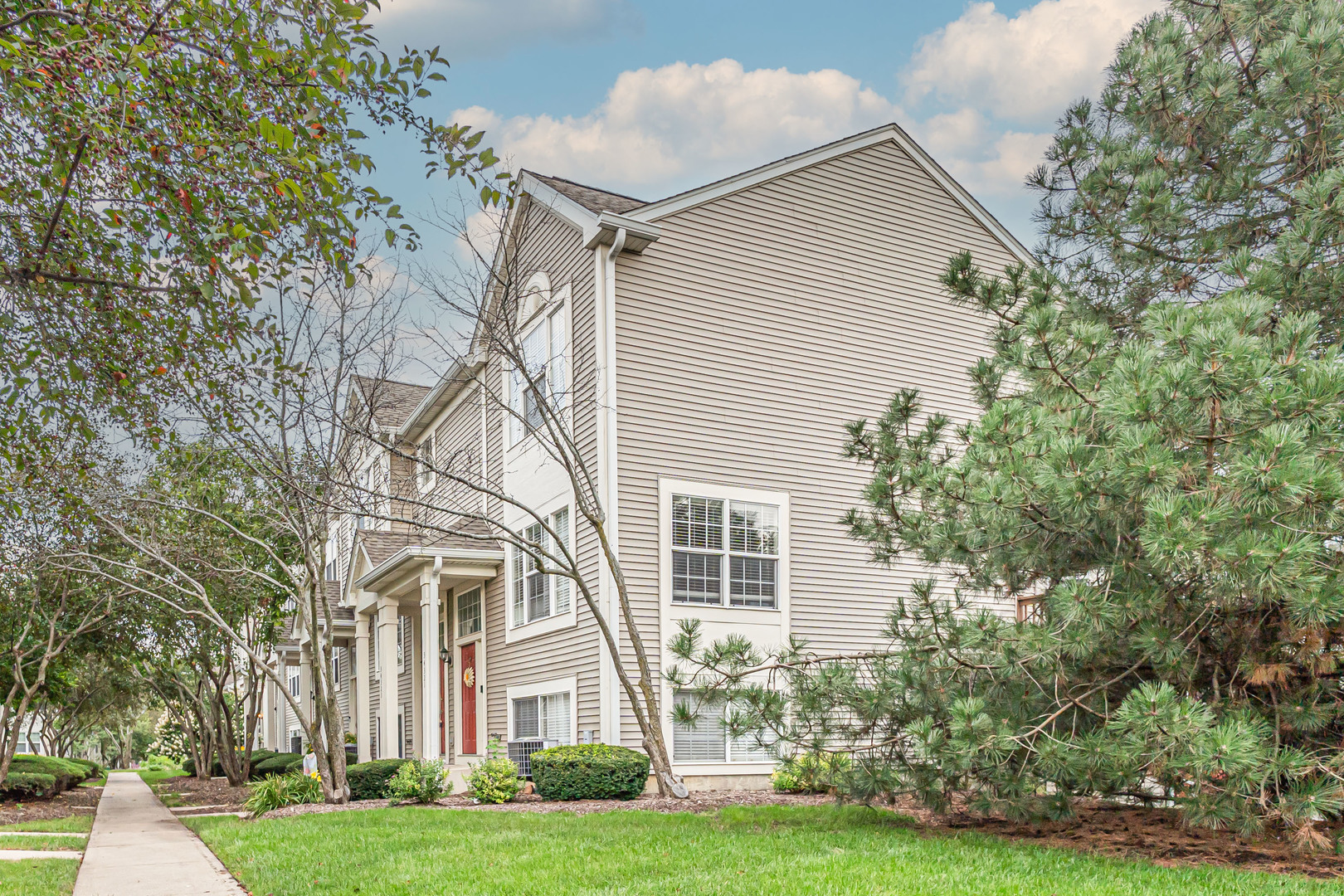34323 N Goldenrod Road Property Photo 3