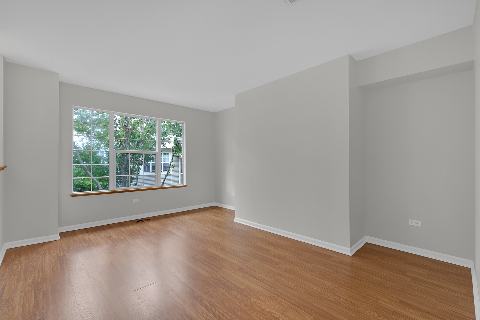 34323 N Goldenrod Road Property Photo 6
