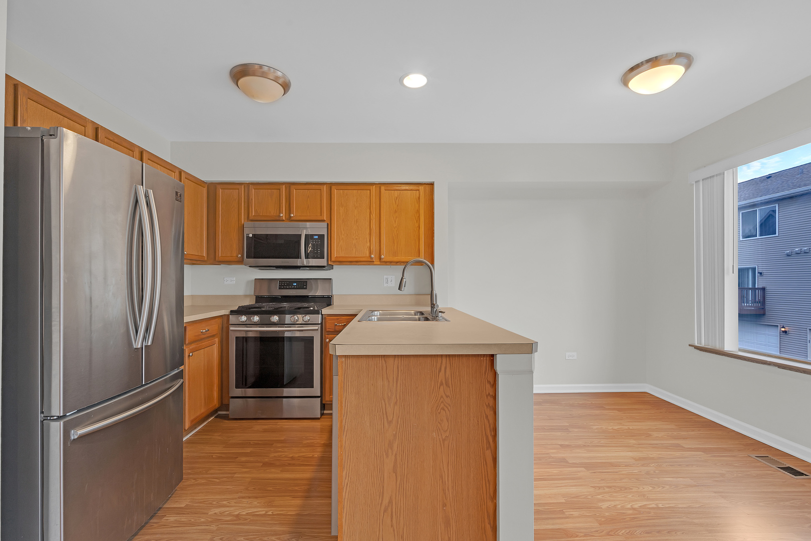 34323 N Goldenrod Road Property Photo 8