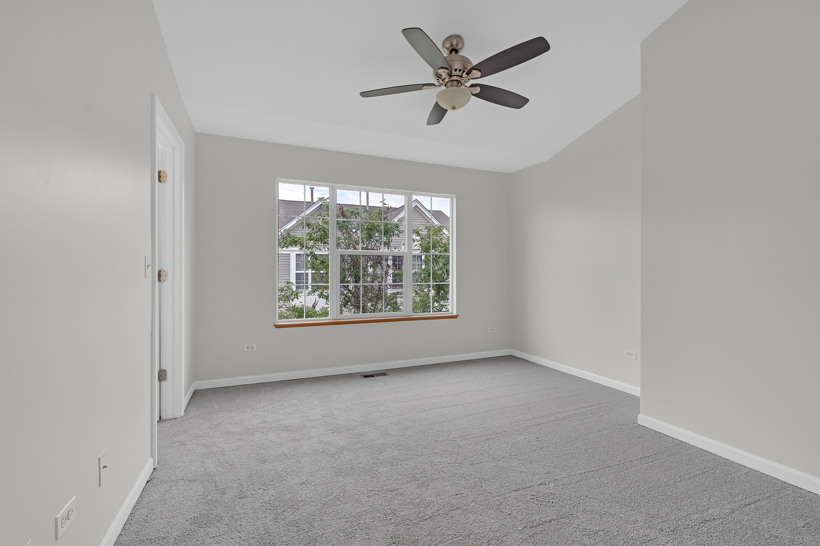 34323 N Goldenrod Road Property Photo 14