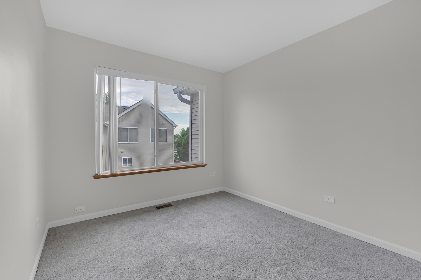 34323 N Goldenrod Road Property Photo 19