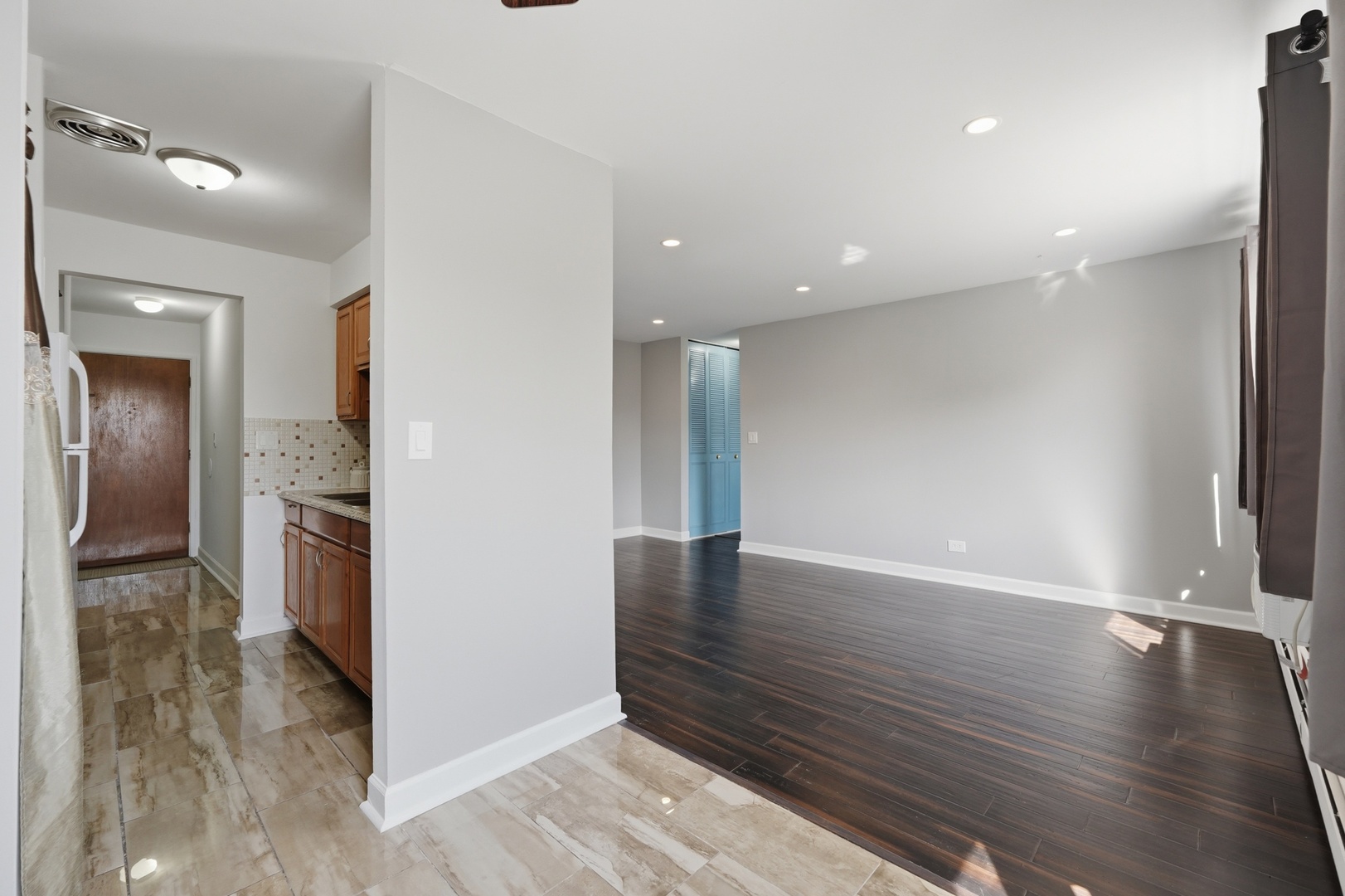 7650 W Altgeld Street 305 Property Photo 13