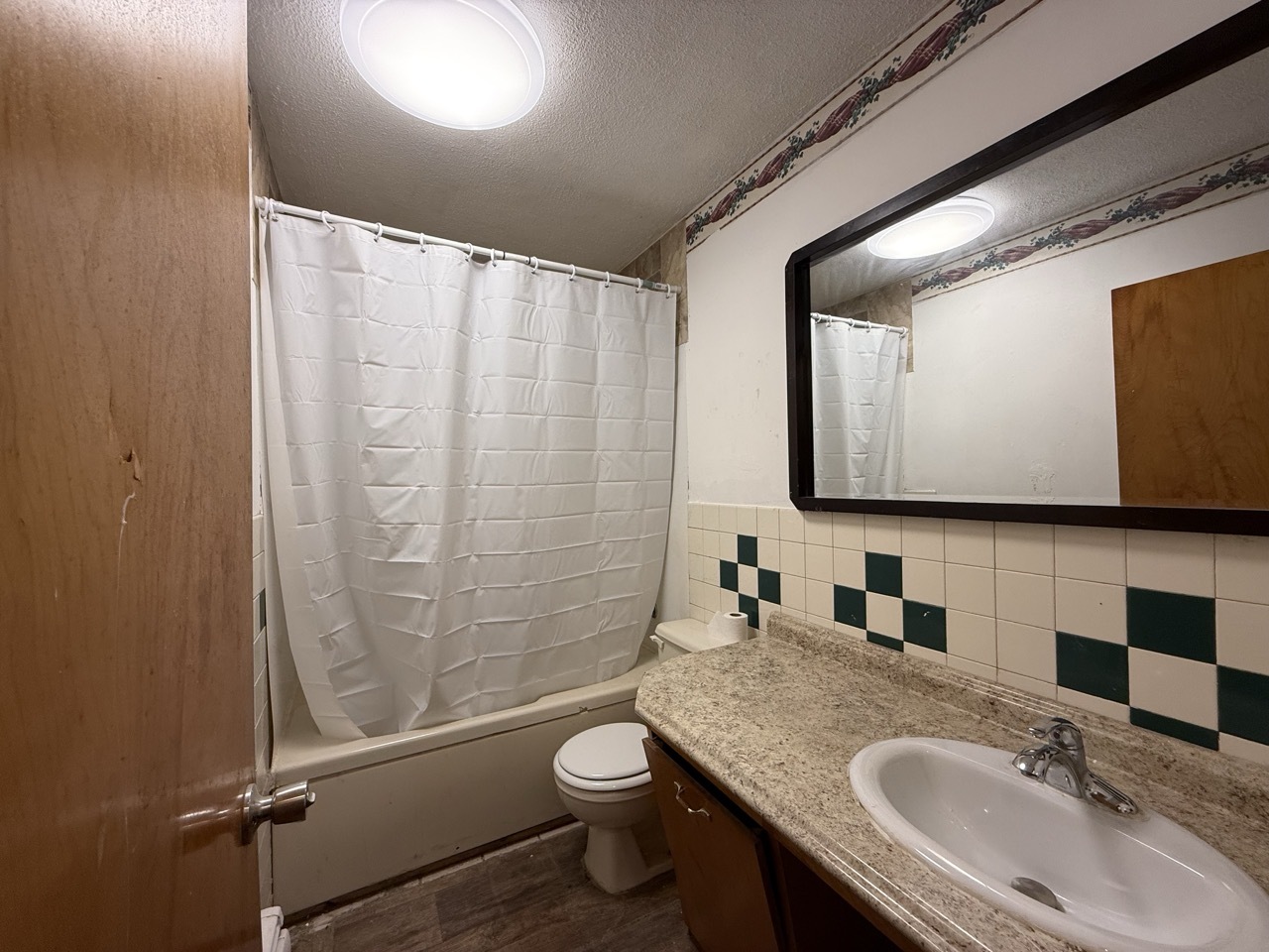 1525 27th Avenue Property Photo 17