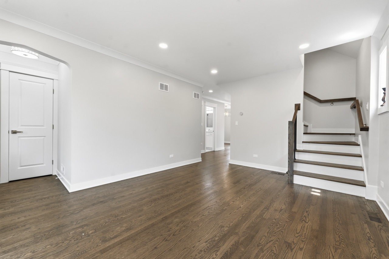 4903 N Moody Avenue Property Photo 5