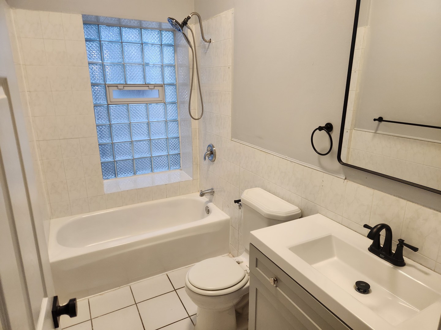 1246 N Wells Street 2 Property Photo 8