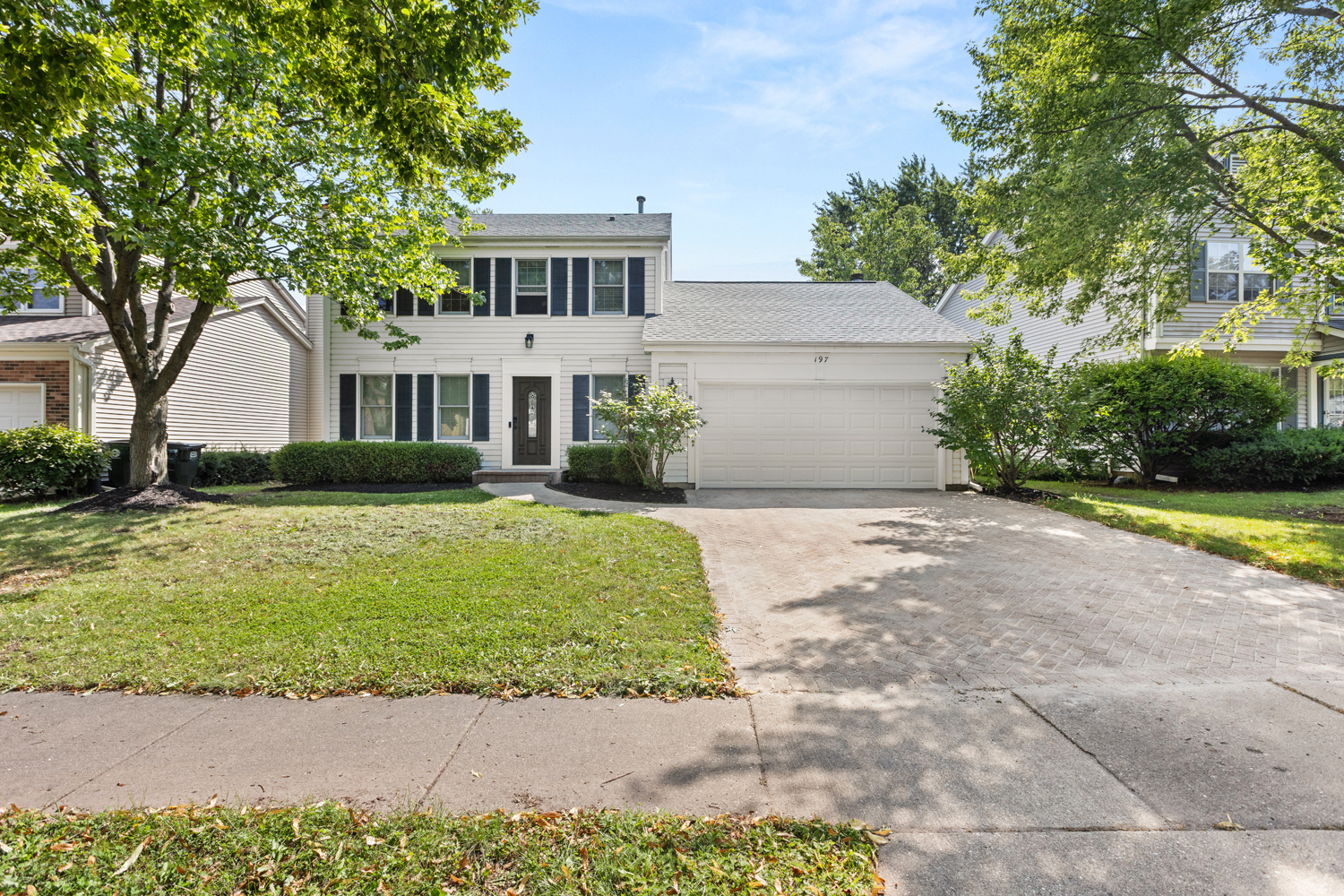 197 Knightsbridge Drive Property Photo 2