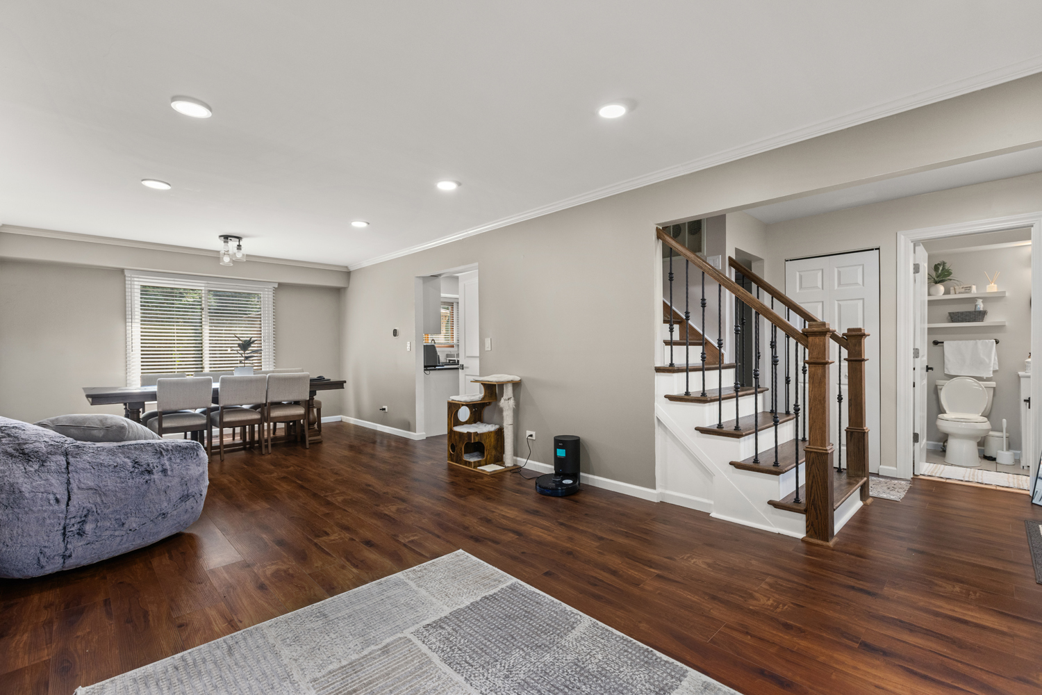 197 Knightsbridge Drive Property Photo 4