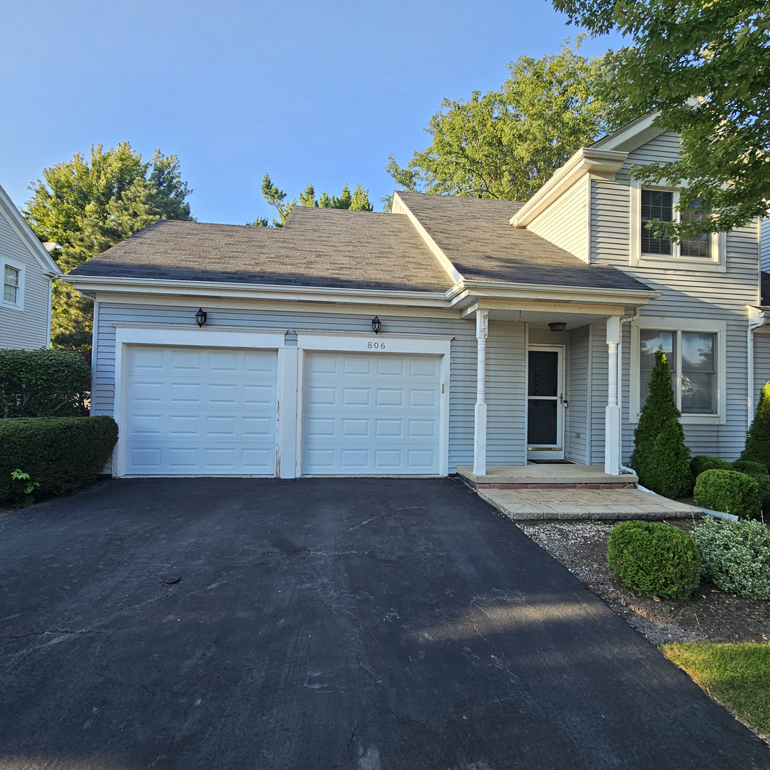 806 Derby Course Property Photo 2