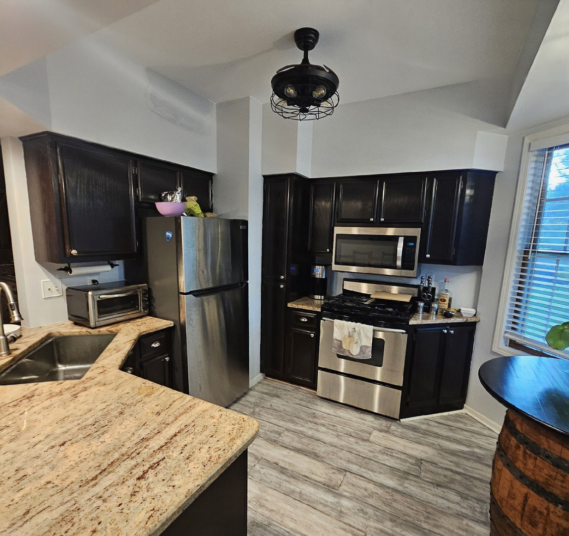 806 Derby Course Property Photo 13