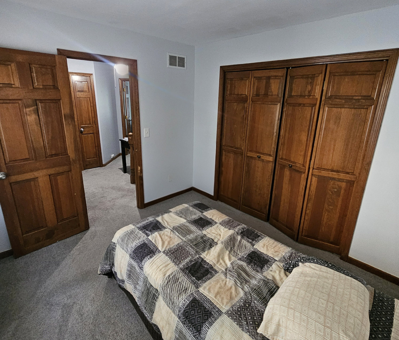 806 Derby Course Property Photo 23