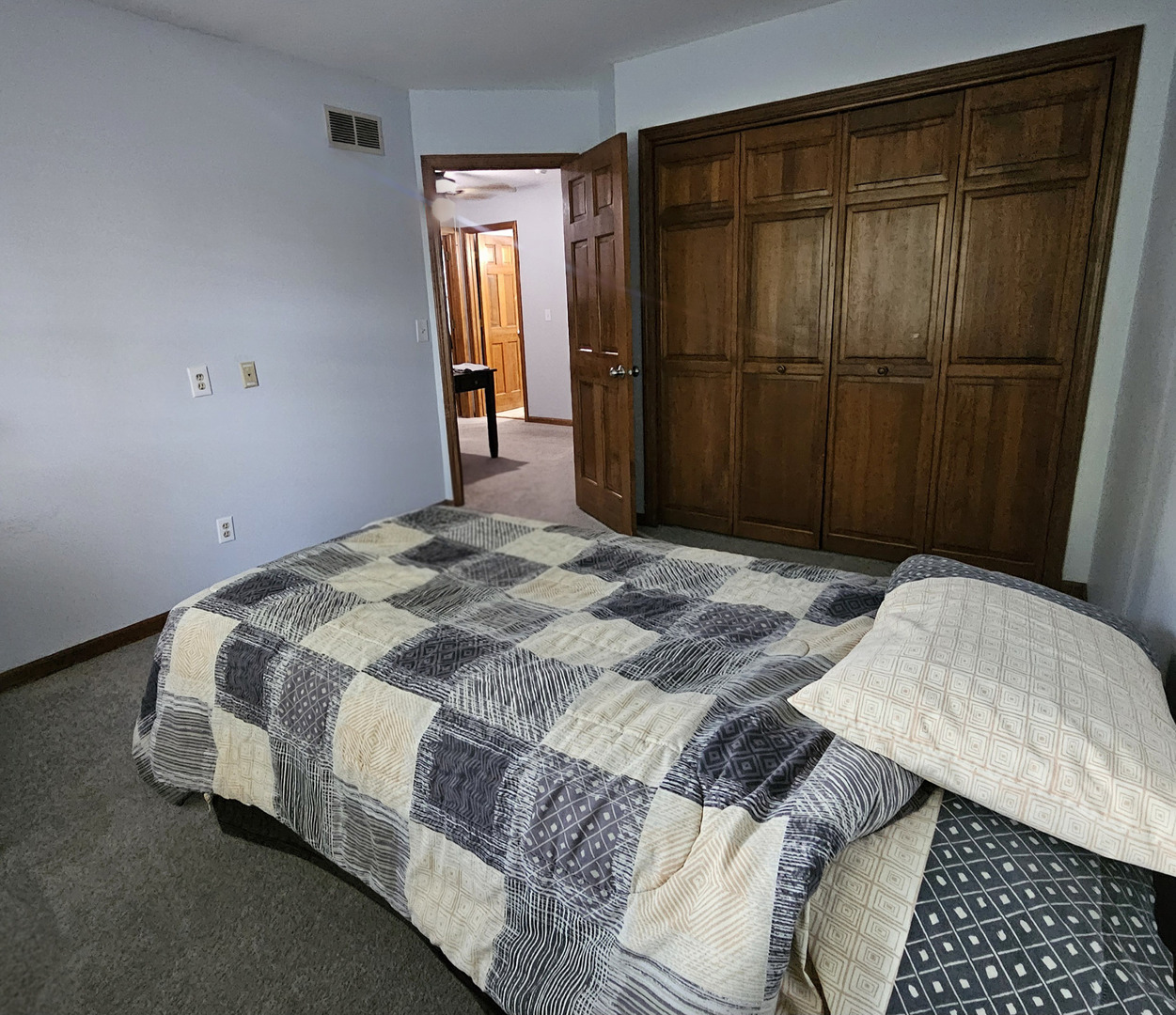 806 Derby Course Property Photo 29
