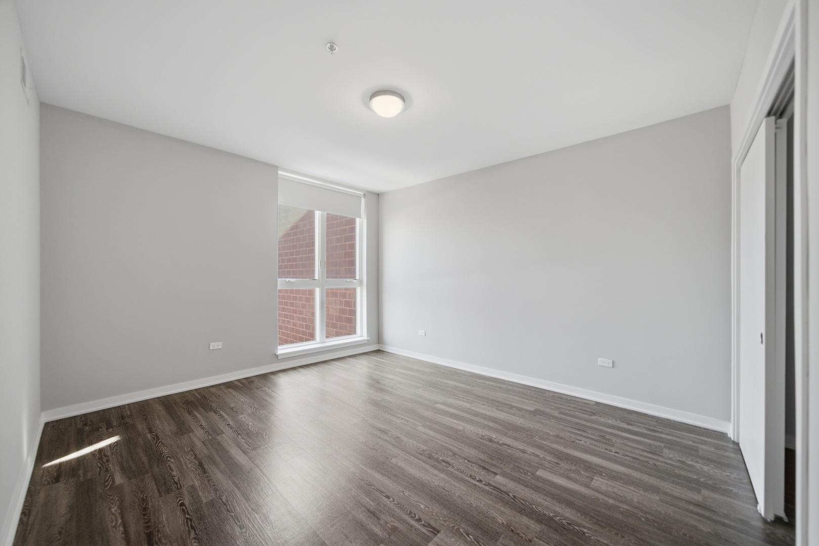 1552 N North Park Avenue 704 Property Photo 12
