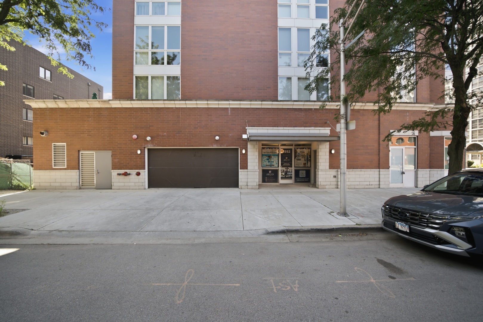 1552 N North Park Avenue 704 Property Photo 26