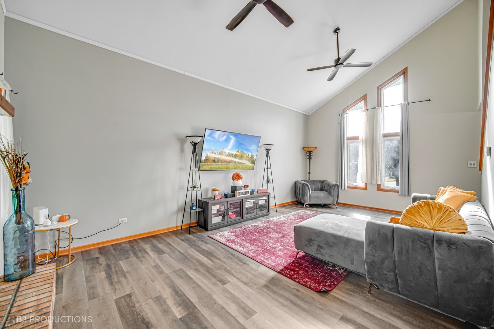 3207 Longford Drive Property Photo 3