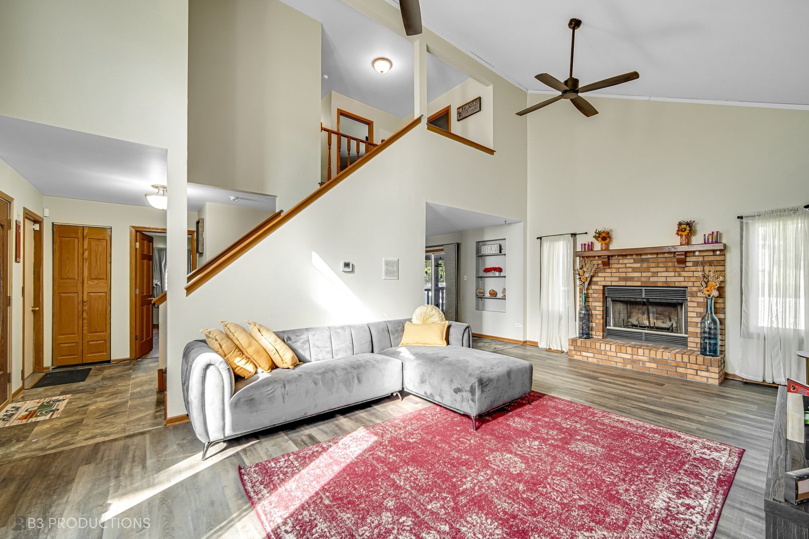 3207 Longford Drive Property Photo 4