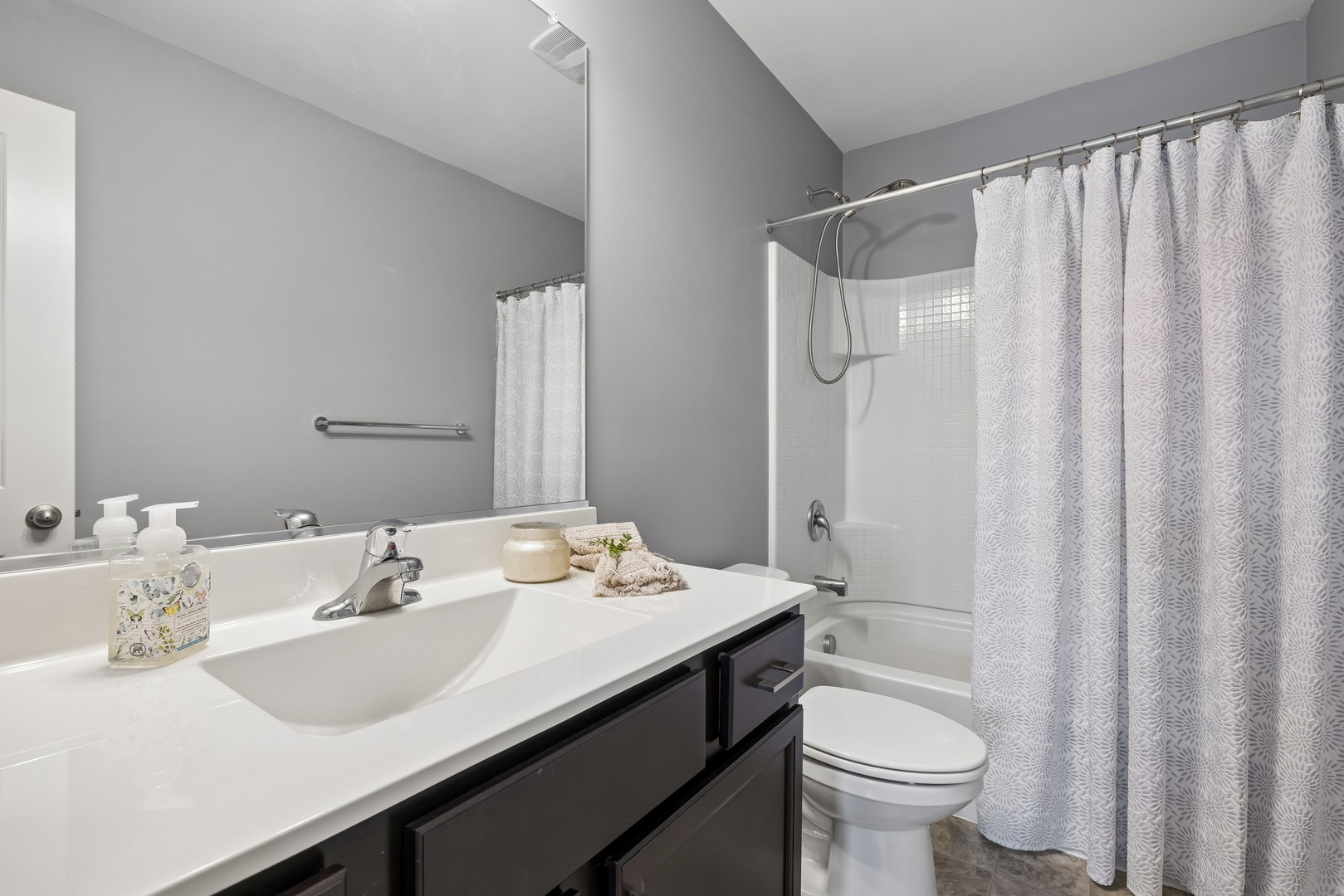 1169 Amber Drive Property Photo 15