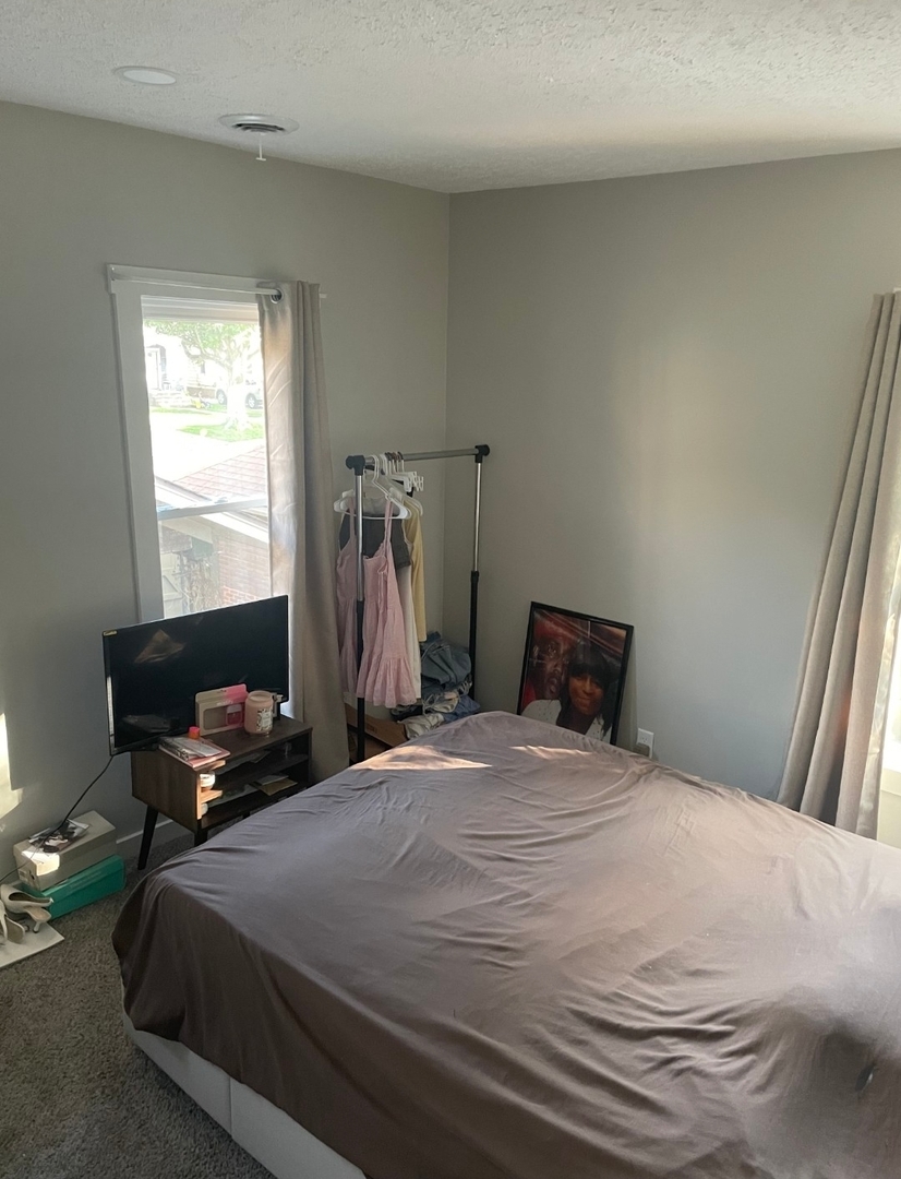 706 John Street Property Photo 7