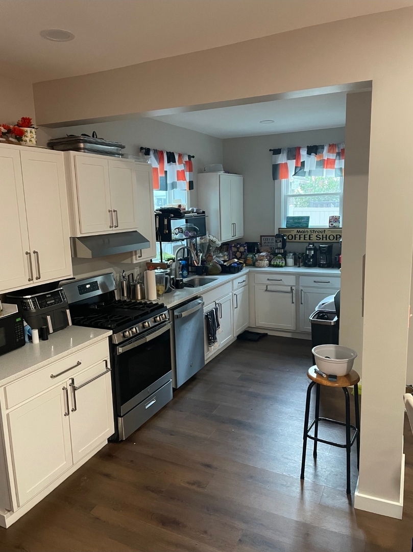706 John Street Property Photo 10