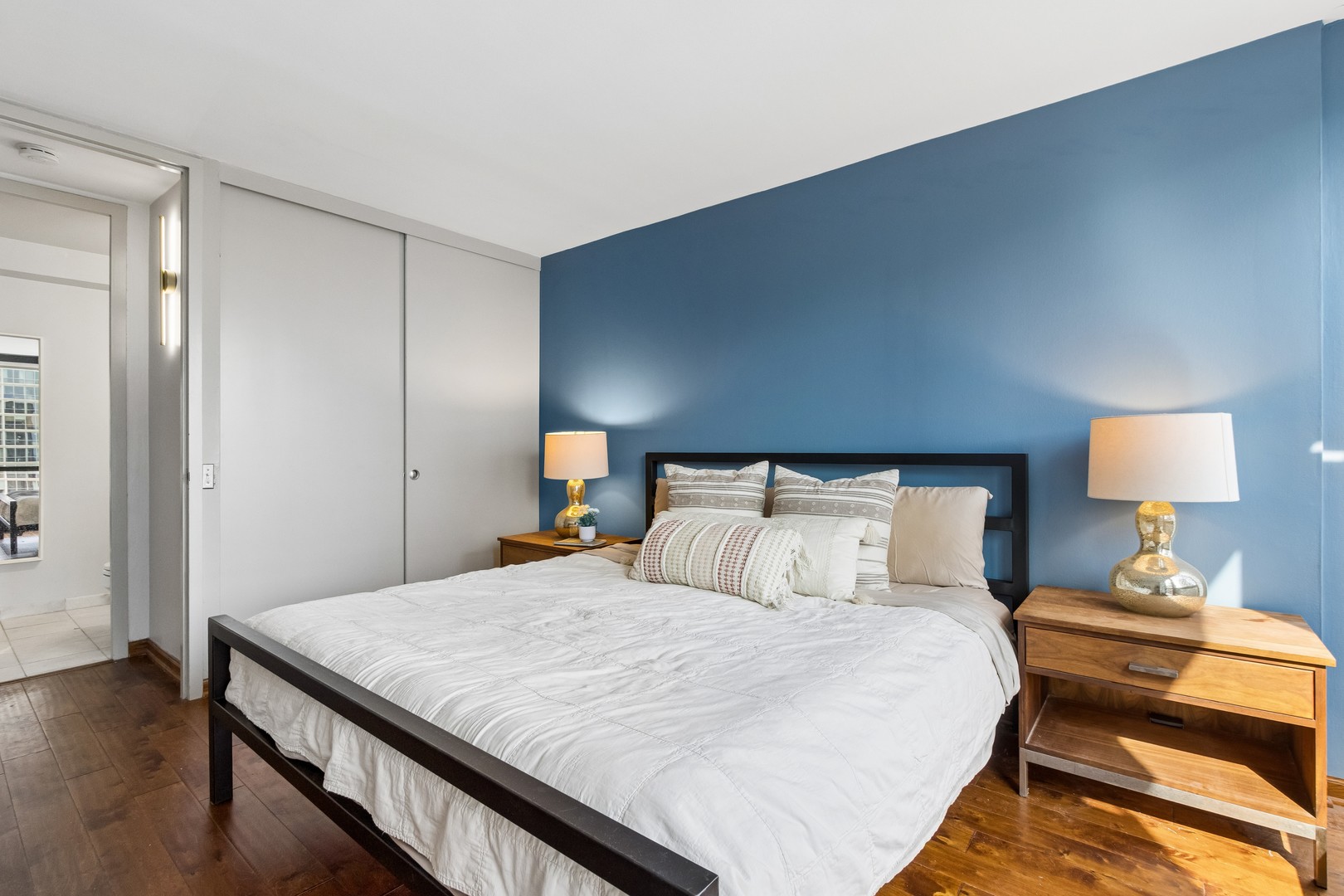 900 N Lake Shore Drive 2308 Property Photo 16