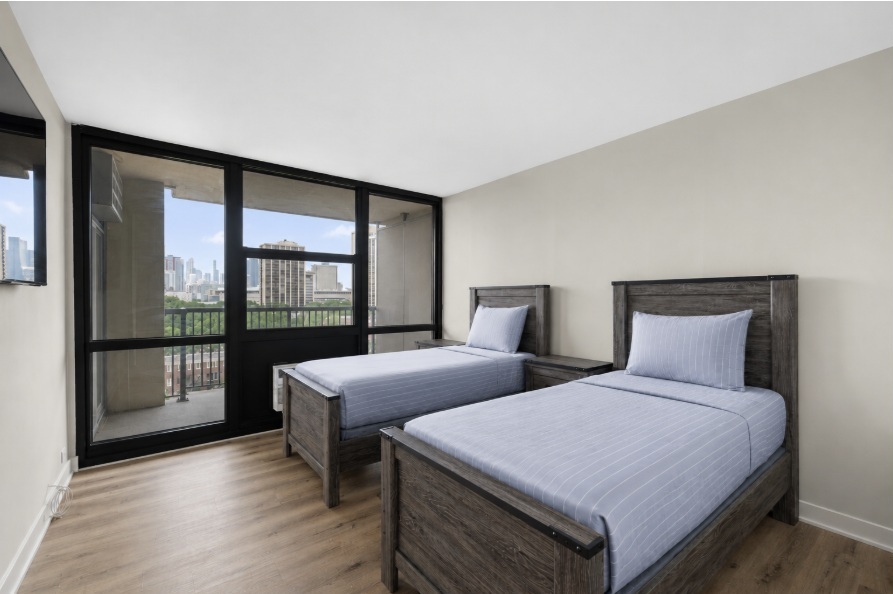 2901 S Michigan Avenue 808-809 Property Photo 16