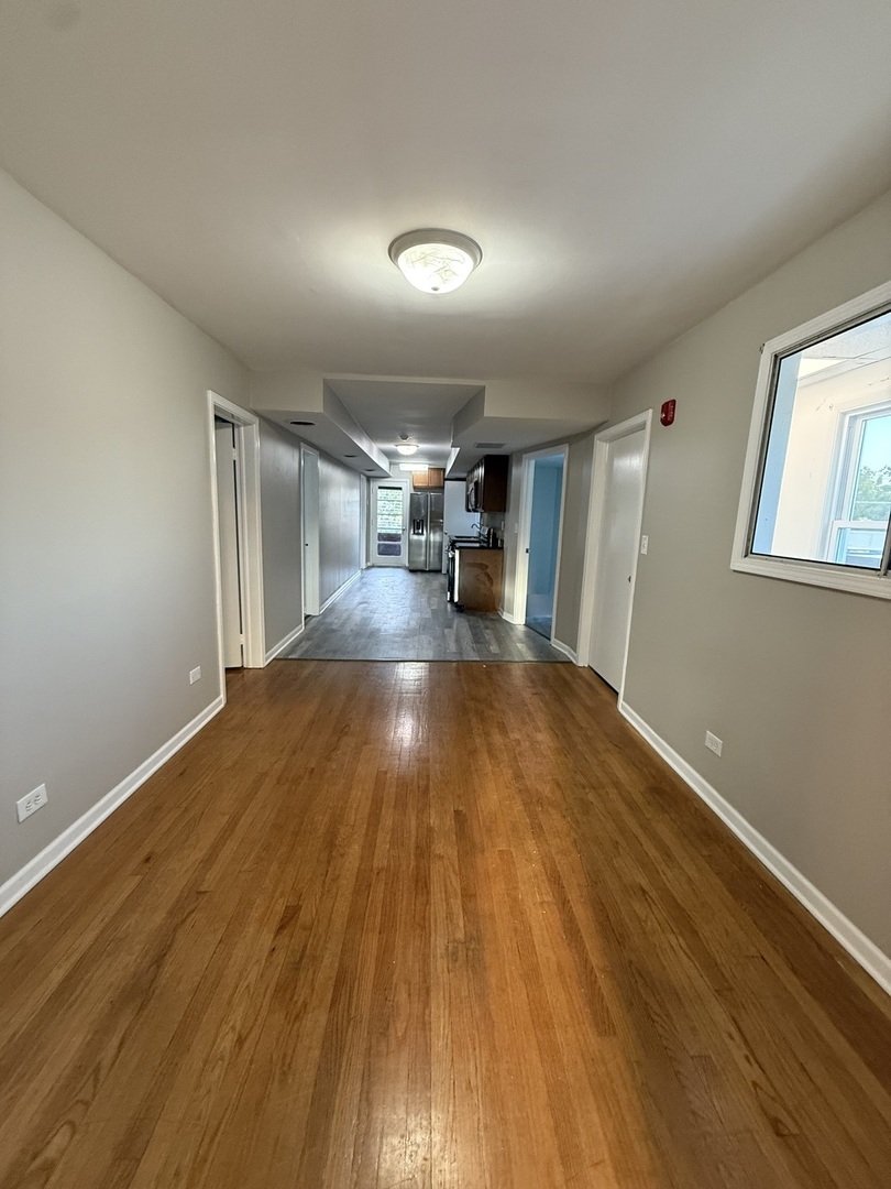 33 N Cass Avenue 2 Property Photo 7