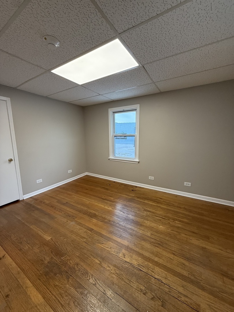 33 N Cass Avenue 2 Property Photo 12