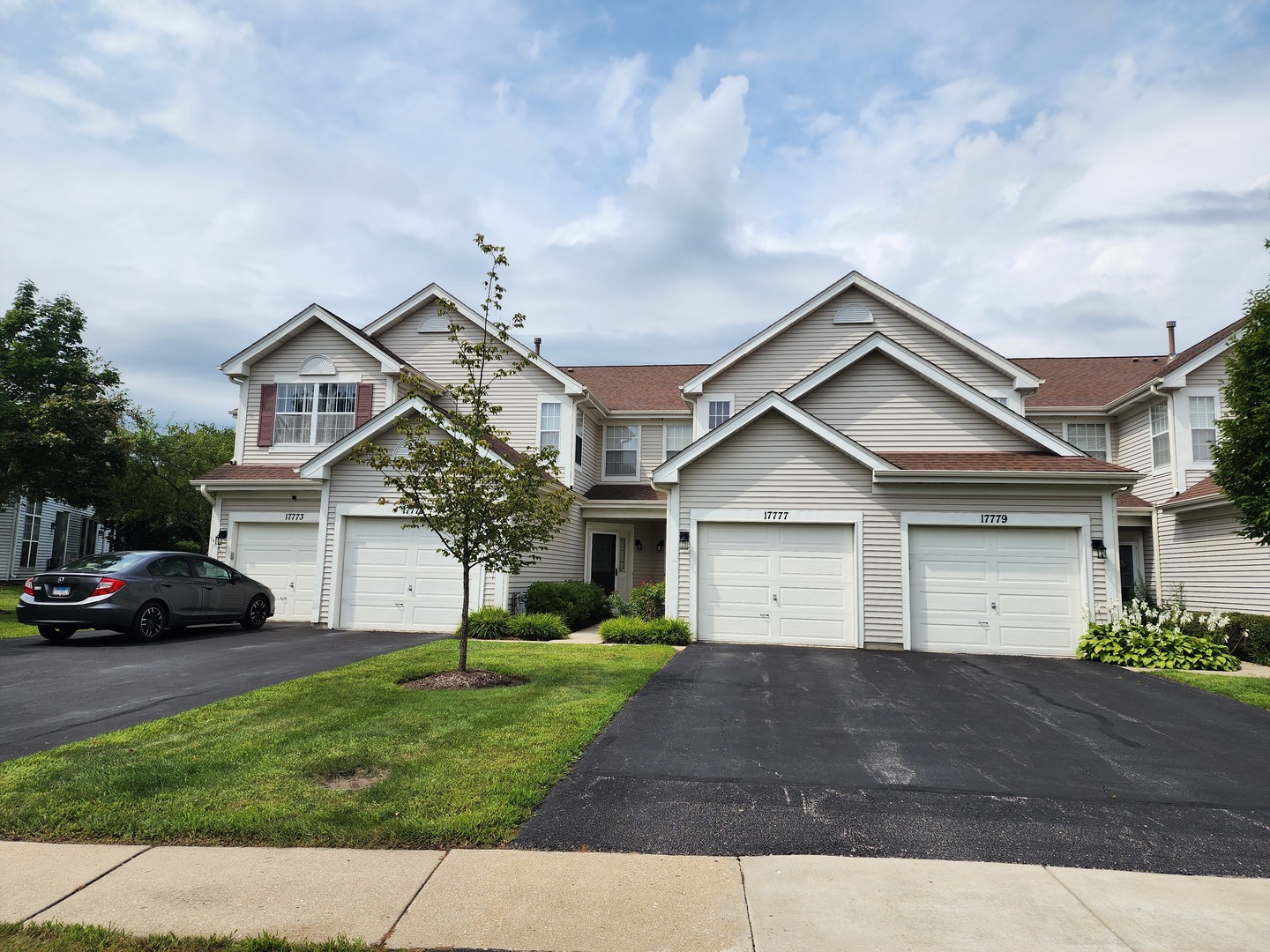 17777 W Braewick Road Property Photo 1