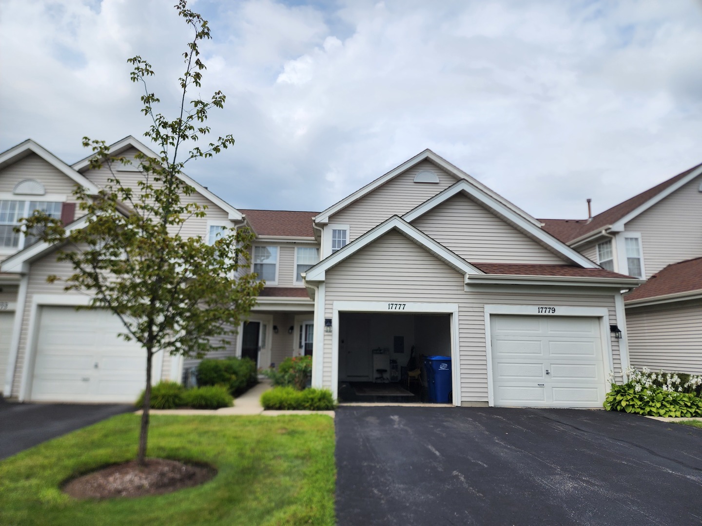 17777 W Braewick Road Property Photo 4