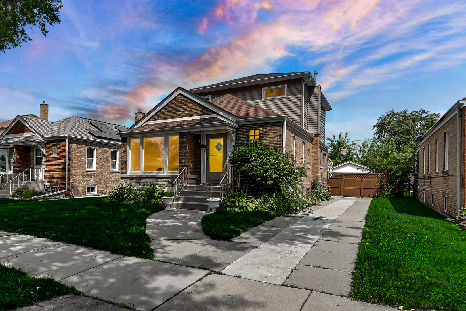 2840 W 98th Street Property Photo 1