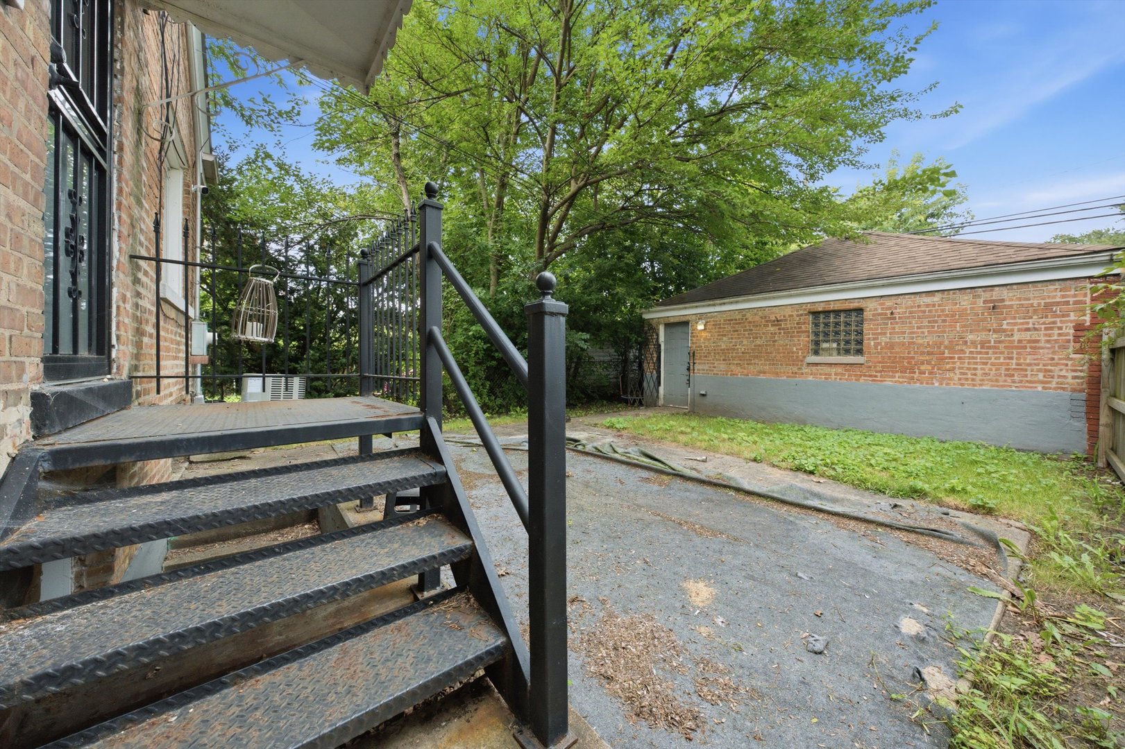8559 S Phillips Avenue Property Photo 22