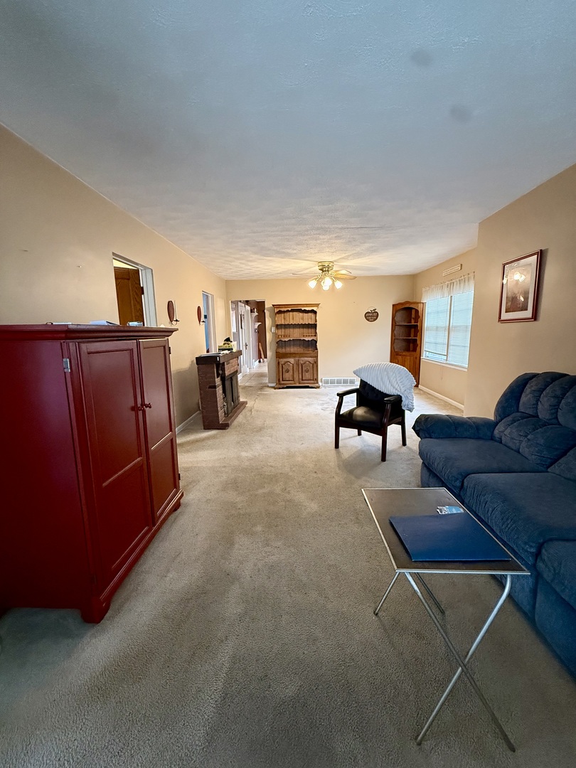 3723 Clinton Avenue Property Photo 5