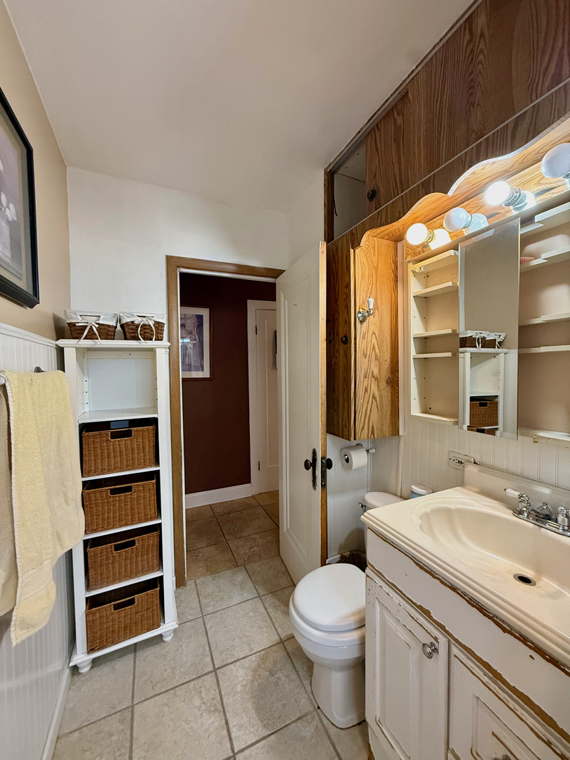 3723 Clinton Avenue Property Photo 12