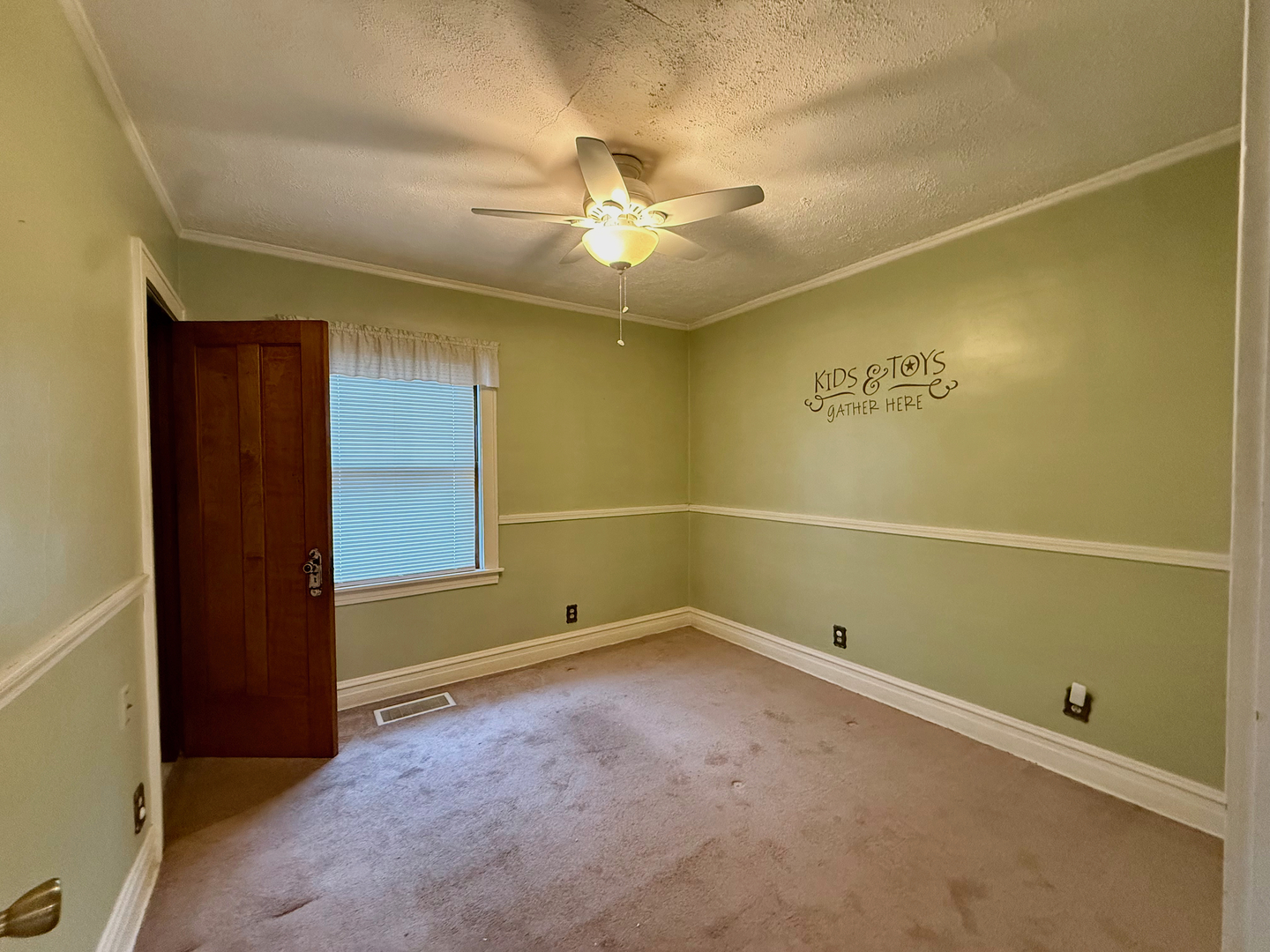 3723 Clinton Avenue Property Photo 13