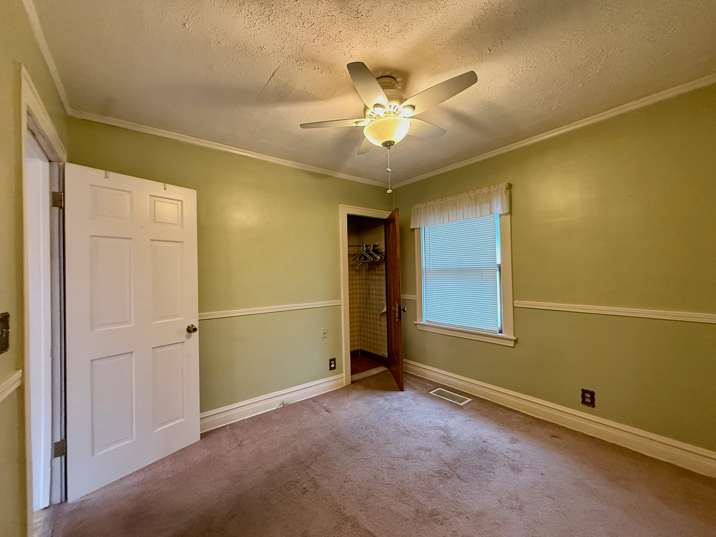 3723 Clinton Avenue Property Photo 14