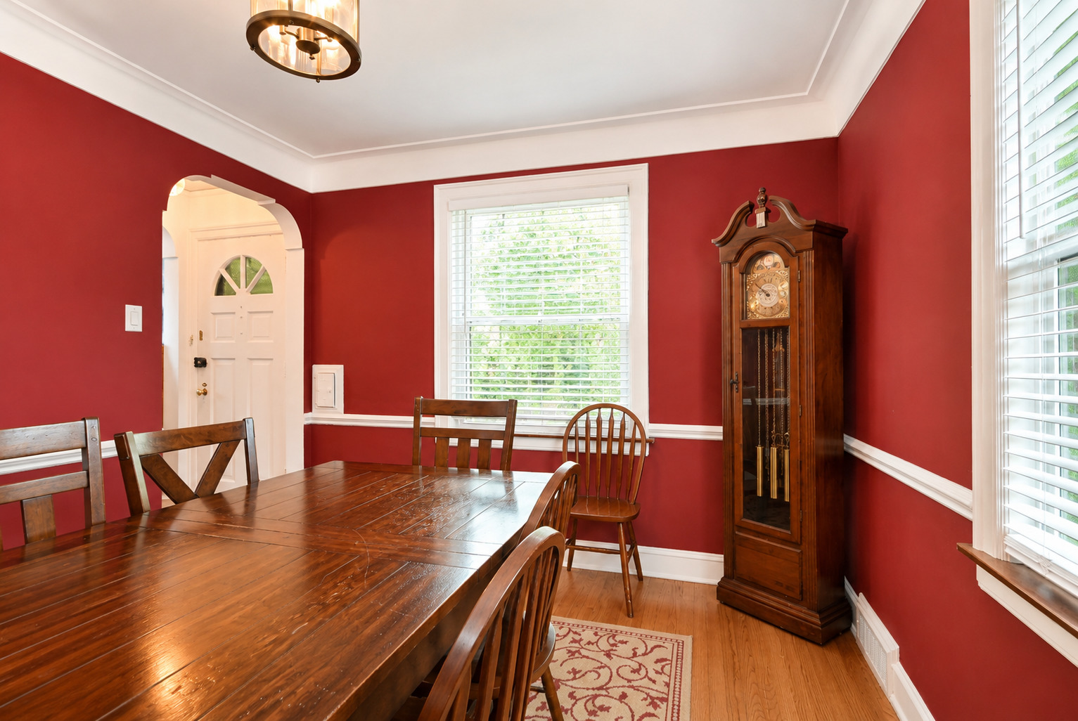 6133 N Karlov Avenue Property Photo 6