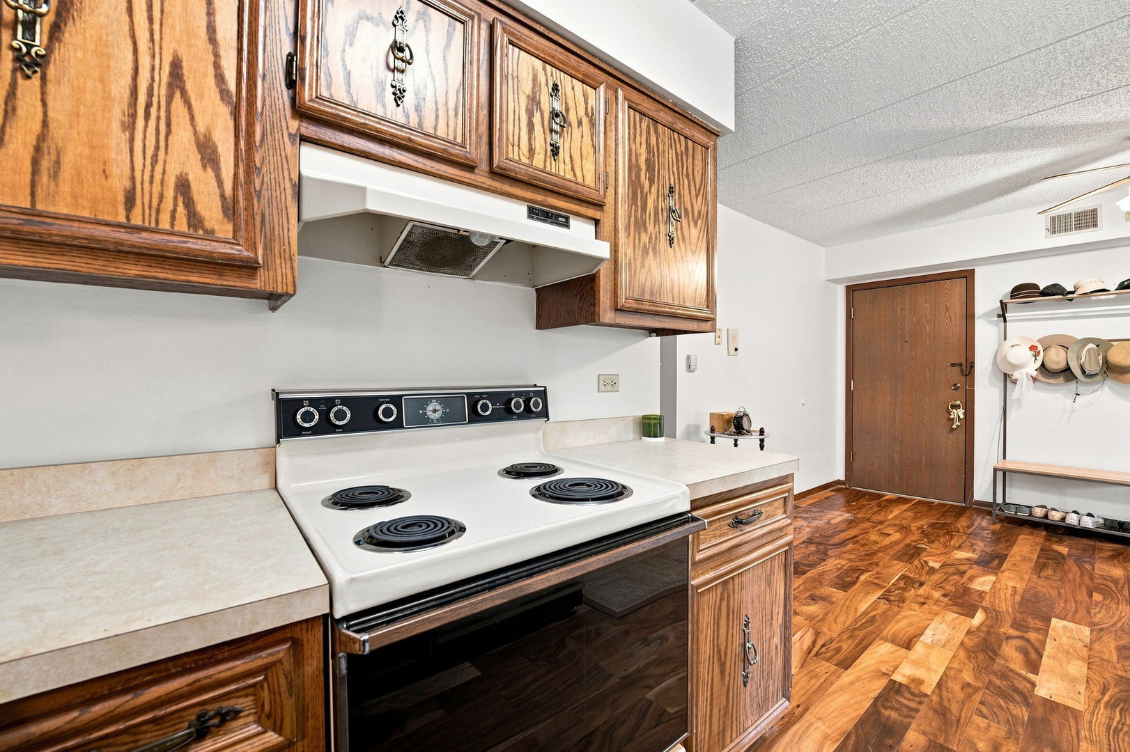 5746 106th Street 1d Property Photo 12