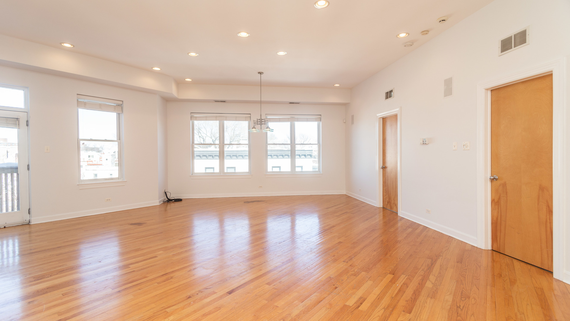 845 W Altgeld Street 4d Property Photo 4